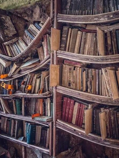 verlaten bibliotheek